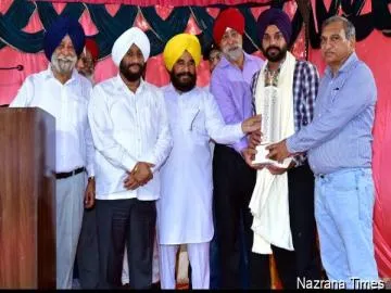 ਸ਼ਾਨਦਾਰ ਰਵਾਇਤਾਂ ਨਾਲ ਮੇਅਰ ਸਨਮਾਨ ਸਮਾਰੋਹ ਆਯੋਜਿਤ 'ਚ ਮੇਅਰ, ਸੀਨੀ. ਡਿਪਟੀ, ਡਿਪਟੀ ਮੇਅਰ ਅਤੇ ਕੌਂਸਲਰਾਂ ਦਾ ਵੀ ਪੂਰੇ ਜਾਹੋ-ਜਲਾਲ ਨਾਲ ਕੀਤਾ ਸਨਮਾਨ...