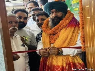 ਕੌਂਸਲਰ ਹਰਦੀਪ ਸਿੰਘ ਬੁਟੇਰਲਾ ਨੇ ਕ੍ਰਿਸ਼ਨਾ ਮਾਰਕੀਟ ਸੈਕਟਰ- 41-ਏ 'ਚ ਸਮਾਰਟ ਜਨਤਕ ਪਖਾਨੇ ਦਾ ਕੀਤਾ ਉਦਘਾਟਨ...