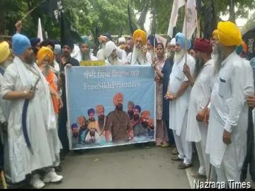 ਕੌਮੀ ਇਨਸਾਫ ਮੋਰਚੇ ਵੱਲੋਂ ਮੋਹਾਲੀ 'ਚ ਪ੍ਰਧਾਨ ਮੰਤਰੀ ਦੇ ਪੰਜਾਬ ਦੌਰੇ ਮੌਕੇ ਸਿੱਖ ਕੌਮ ਦੀਆਂ ਹੱਕੀ ਮੰਗਾਂ ਨਾ ਮੰਨਣ 'ਤੇ ਕੱਢਿਆ ਗਿਆ ਰੋਸ ਮਾਰਚ...
