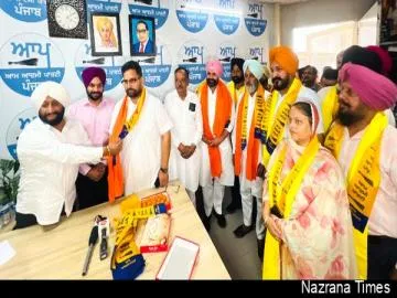 ਹਲਕਾ ਵਿਧਾਇਕ ਸ. ਕੁਲਵੰਤ ਸਿੰਘ ਦੀ ਅਗਵਾਈ 'ਚ ਕੌਂਸਲਰ ਸ਼੍ਰੀ ਹਰਜੀਤ ਸਿੰਘ ਭੋਲੂ ਲੱਗਭਗ 50 ਸਾਥੀਆਂ ਨਾਲ ਕਾਂਗਰਸ ਛੱਡ ਕੇ ਹੋਇਆ 'ਆਪ' 'ਚ ਸ਼ਾਮਿਲ : ਡਾਇਰੈਕਟਰ ਸੁਰਿੰਦਰ ਸਿੰਘ (ਰੋਡਾ) ਬੈਦਵਾਣ
