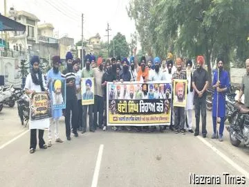 ਪੰਜਾਬ ਬੰਦ ਦੌਰਾਨ ਅਕਾਲੀ ਦਲ ਵਾਰਿਸ ਪੰਜਾਬ ਦੇ ਆਗੂ ਭਾਈ ਭੁਪਿੰਦਰ ਸਿੰਘ ਸੱਜਣ ਦੀ ਅਗਵਾਈ ਵਿੱਚ ਨੌਜਵਾਨਾਂ ਨੇ ਕੱਢਿਆ ਮਾਰਚ