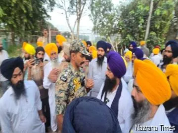 Sikh Jatha Led by Jathedar of Sri Akal Takht Sahib Stopped Short of Zero Line; Ardas Held for Early Reopening of Kartarpur Sahib Corridor