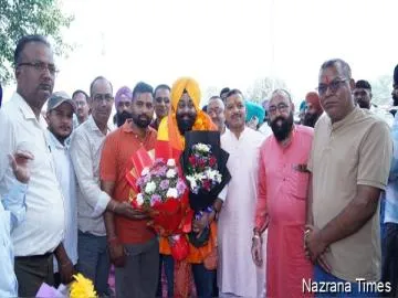 ਸਮਾਜ ਨੂੰ ਇੰਡੀਅਨ ਵਰਗੇ ਇਮਾਨਦਾਰ ਅਤੇ ਸਵੱਛ ਦਿੱਖ ਵਾਲੇ ਸਿਆਸਤਦਾਨਾਂ ਤੇ ਅਧਿਕਾਰੀਆਂ ਦੀ ਲੋੜ ਹੈ-ਨਰੇਸ਼ ਪੰਡਿਤ