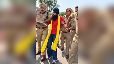 ਪੰਜਾਬ ਬੰਦ ਮੌਕੇ ਅਕਾਲੀ ਦਲ ਵਾਰਿਸ ਪੰਜਾਬ ਦੇ ਸ਼ਾਮ ਚੁਰਾਸੀ ਤੋਂ ਹਲਕਾ ਇੰਚਾਰਜ ਭੁਪਿੰਦਰ ਸਿੰਘ ਨਾਲ਼ ਹੋਈ ਸਰਕਾਰੀ ਧੱਕੇਸ਼ਾਹੀ