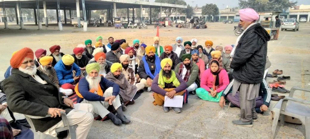 ਕਿਸਾਨਾਂ ਨੂੰ ਨਕਲੀ ਬੀਜ ਦੇਣ ਵਾਲੇ ਡੀਲਰਾਂ ਤੋਂ ਕਿਸਾਨਾਂ ਨੂੰ ਮੁਆਜਬਾ ਦਿਵਾਇਆ ਜਾਵੇਗਾ।ਕਿਸਾਨਾਂ ਨੂੰ ਪਰੇਸ਼ਾਨ ਕਰਨ ਵਾਲੇ ਪੁਲਿਸ ਅਧਿਕਾਰੀ ਬਾਝ ਆਉਣ ਪਰਧਾਨ :ਨਿਰਭੈ ਸਿੰਘ ਢੁੱਡੀਕੇ