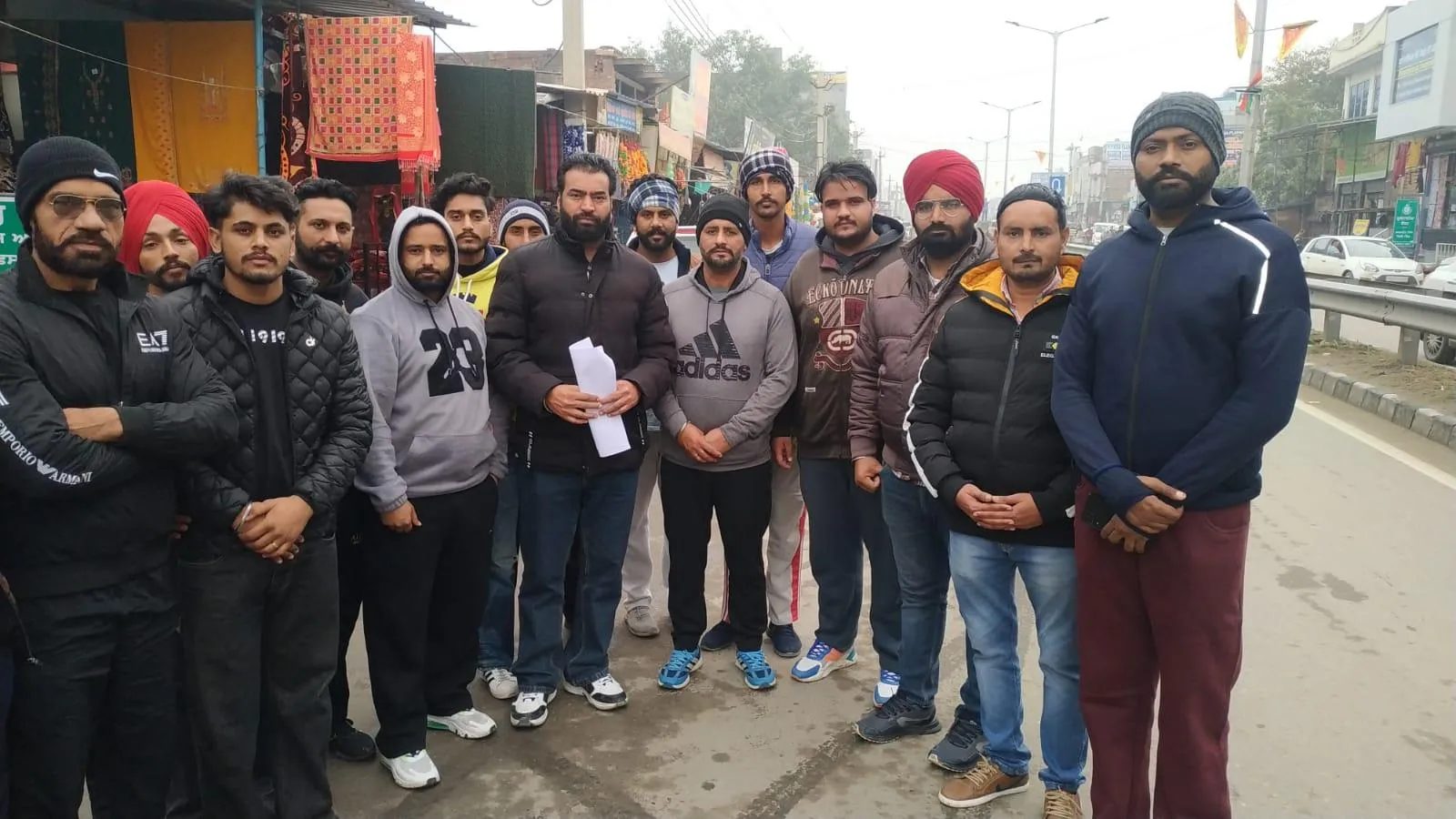 ਇਨਸਾਫ਼ ਲਈ ਘਰ ਵਿਚ ਲਾਸ਼ ਰੱਖ ਕੇ ਦਰ-ਦਰ ਭਟਕ ਰਿਹਾ ਸੀ ਪਰਿਵਾਰ । ਲੱਖੇ ਸਿਧਾਣੇ ਦੇ ਧਰਨੇ ਦੀ ਚਿਤਾਵਨੀ ਤੋਂ ਬਾਅਦ ਪੁਲਿਸ ਪ੍ਰਸਾਸ਼ਨ ਆਇਆ  ਹਰਕਤ 'ਚ ਕੀਤਾ ਪਰਚਾ ਦਰਜ
