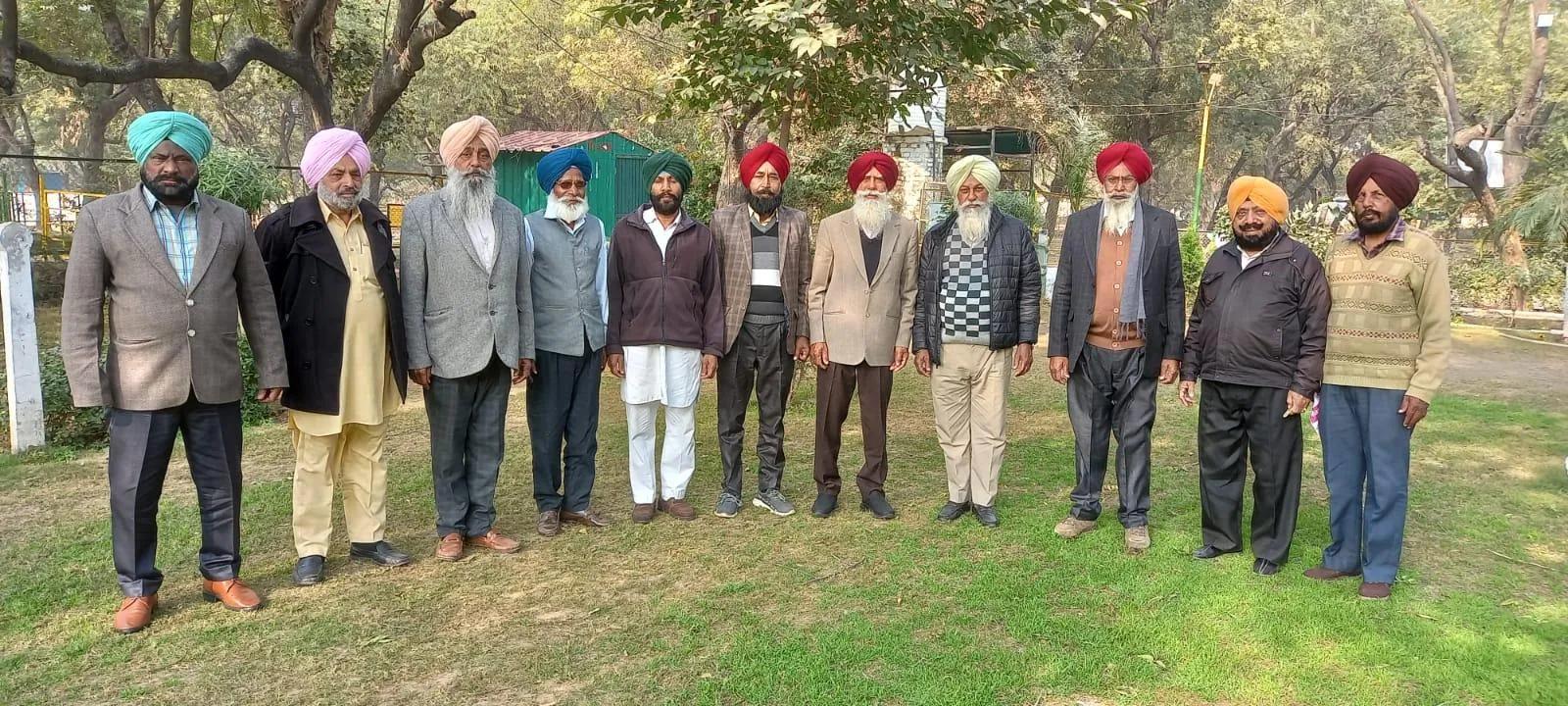 ਪਟਵਾਰ ਯੂਨੀਅਨ ਦੇ ਜਿਲ੍ਹਾ ਪ੍ਰਧਾਨ  ਬਰਖਿਲਾਫ ਰਿਟਾਇਰਡ ਕਾਨੂੰਨਗੋ ਪਟਵਾਰੀਆ ਵੱਲੋ ਰੋਸ ਧਰਨਾ 24 ਨੂੰ !