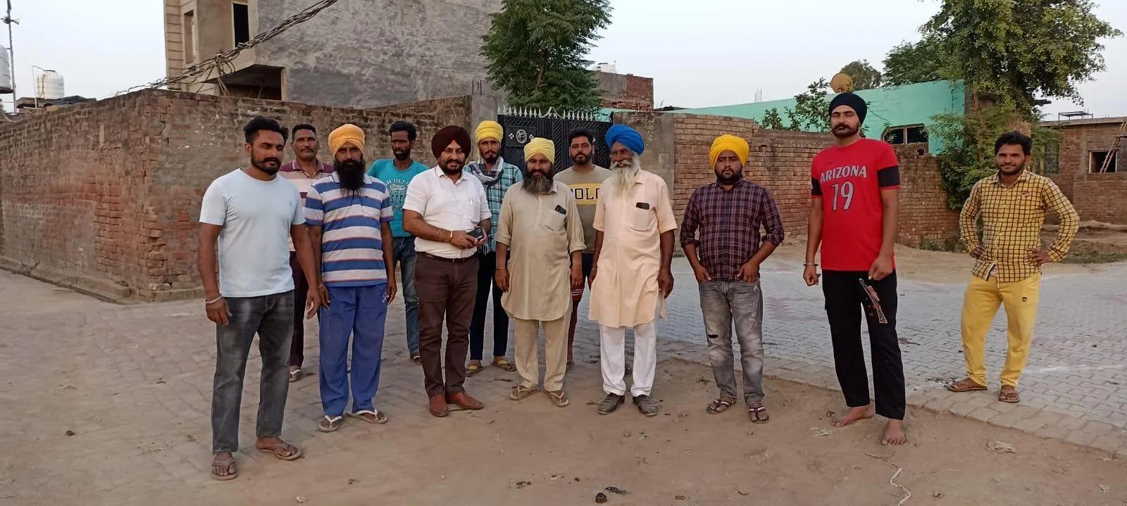 ਮਾਲਚੱਕ ਦੇ ਸਰਪੰਚ ਦੁਆਰਾ ਕੀਤੀ ਘਪਲੇ ਦੀ ਜਾਂਚ ਕਰਨ ਦੀ ਕੀਤੀ ਮੰਗ