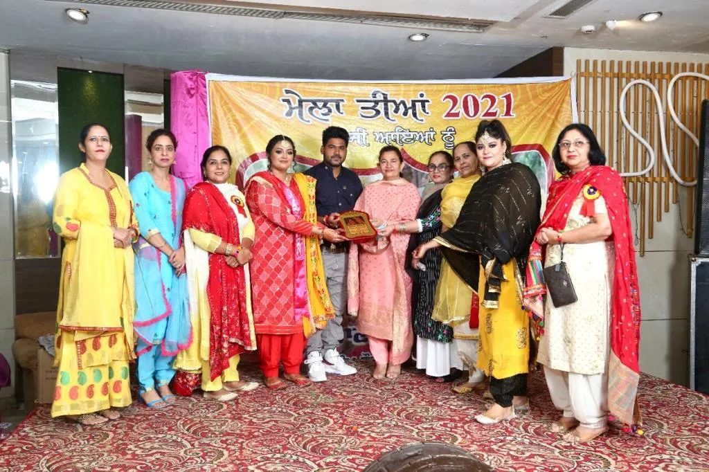 "ਤੀਆਂ ਦਾ ਮੇਲਾ 2021" ਵਿੱਚ ਪ੍ਰਭ ਰੰਧਾਵਾ ਬਣੀ ਤੀਆਂ ਦੀ ਰਾਣੀ