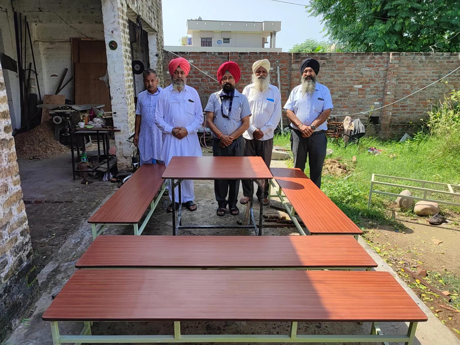 ਸਰਕਾਰੀ ਸਕੂਲ ਕਾਲਾ ਬੱਕਰਾ ਨੂੰ ਨੇਕੀ ਦੀ ਦੁਕਾਨ ਨੇ ਦਿੱਤਾ ਫਰਨੀਚਰ
