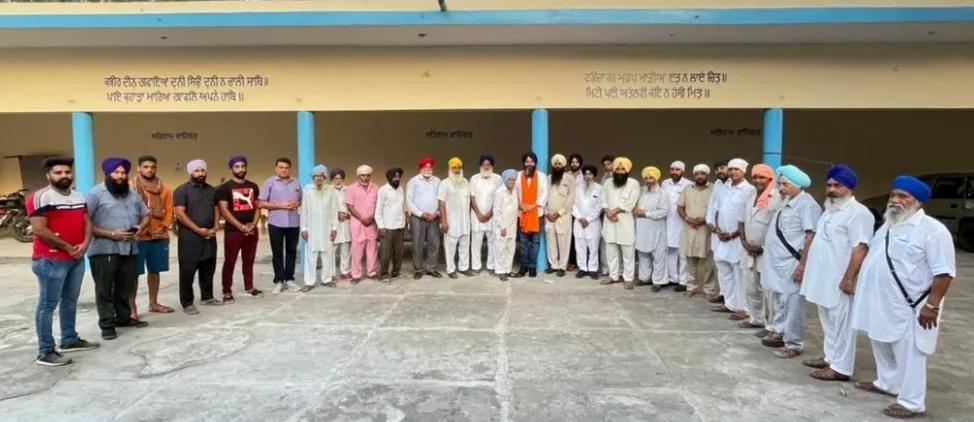 ਪਸ਼ੂਆ ਨੂੰ ਮੁਫ਼ਤ ਵਿੱਚ ਮੂੰਹ ਖੁਰ ਦੀ ਬਿਮਾਰੀ ਦਾ ਲੱਗਣ ਵਾਲਾ ਟੀਕਾ ਲੋਕ 400 ਰੁਪਏ ਵਿੱਚ ਲਵਾਉਣ ਲਈ ਮਜਬੂਰ — ਖੋਜੇਵਾਲ