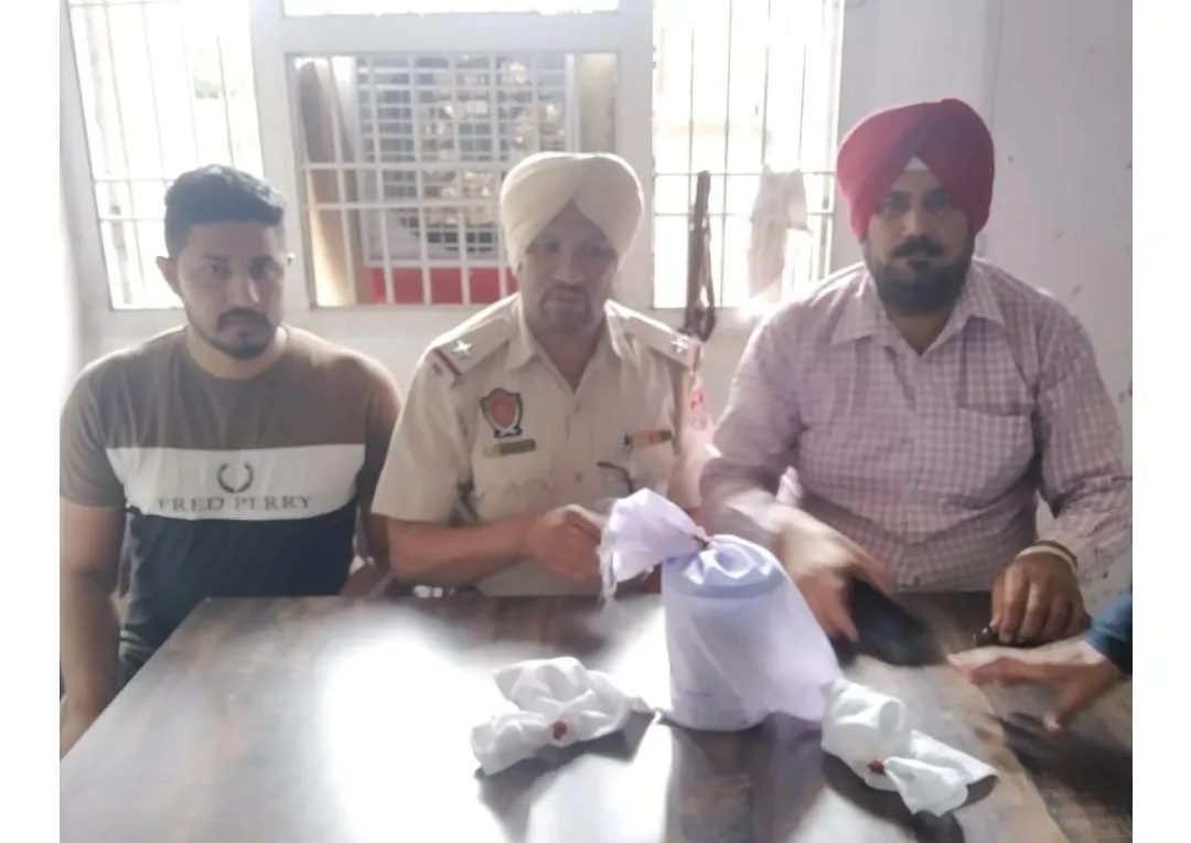 ਪੁਲਿਸ ਵੱਲੋਂ ਅੱਧਾ ਕਿੱਲੋ ਅਫੀਮ ਸਮੇਤ ਨਸ਼ਾ ਤਸਕਰ ਕਾਬੂ