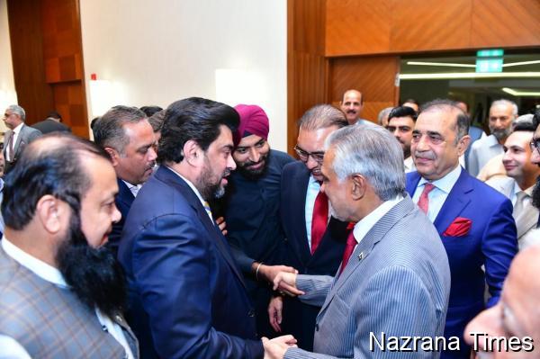 Deputy Prime Minister Ishaq Dar and Sindh Governor Kamran Tessori Meet Sardar Ram Singh, Commend Role of Sikh Community