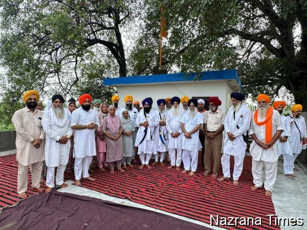 ਜਥੇਦਾਰ ਗੜਗੱਜ ਵਲੋਂ ਸ. ਕਰਤਾਰ ਸਿੰਘ ਦੇ ਪਰਿਵਾਰ ਨਾਲ ਦੁੱਖ ਸਾਂਝਾ ਕਰਨ ਦੀ ਮੁਲਾਕਾਤ ਅੰਮ੍ਰਿਤਸਰ ਪੁਲਿਸ ਵਲੋਂ ਡੂੰਘੀ ਜਾਂਚ ਤੇ ਦੋਸ਼ੀਆਂ ਖ਼ਿਲਾਫ਼ ਸਖ਼ਤ ਕਾਰਵਾਈ ਦੀ ਮੰਗ