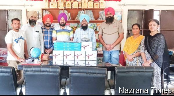 ਸਰਪੰਚ ਕੇਵਲ ਕ੍ਰਿਸ਼ਨ ਵਲੋਂ ਚੋਹਲਾ ਸਾਹਿਬ ਸਕੂਲ ਦੇ ਬੱਚਿਆਂ ਲਈ ਪੱਖੇ ਦਾਨ