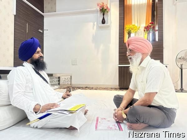 ਭਾਸ਼ਾ ਵਿਭਾਗ ਪੰਜਾਬ ਦੇ ਡਾਇਰੈਕਟਰ ਸ. ਜਸਵੰਤ ਸਿੰਘ  ਸ੍ਰੀ ਅਕਾਲ ਤਖ਼ਤ ਸਾਹਿਬ ਵਿਖੇ ਪੇਸ਼ ਹੋਏ