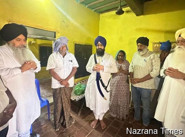 ਸ੍ਰੀ ਅਕਾਲ ਤਖ਼ਤ ਸਾਹਿਬ ਦੇ ਜਥੇਦਾਰ ਨੇ ਜਾਤ-ਪਾਤ ਵਿਤਕਰੇ ਅਧਾਰਿਤ ਆਨਰ ਕਿਲਿੰਗ ਦੇ ਪੀੜਤ ਪਰਿਵਾਰ ਨਾਲ ਤਾਮਿਲ ਨਾਡੂ ਪੁੱਜ ਕੇ ਕੀਤੀ ਮੁਲਾਕਾਤ