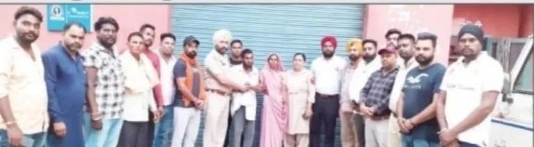 ਦੋ ਸਾਲਾਂ ਤੋਂ ਵਿਛੜਿਆ ਪੁੱਤਰ  ਮੀਡੀਆ ਦੇ ਜਰੀਏ   ਮਾਂ ਨੂੰ ਗਲ ਲੱਗ ਮਿਲਿਆ
