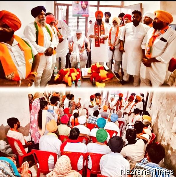 ਭਾਜਪਾ ਉਮੀਦਵਾਰ ਹਰਜੀਤ ਸਿੰਘ ਸੰਧੂ ਦੀ ਅਗਵਾਈ ਹੇਠ ਪਿੰਡ ਗੋਹਲਵੜ ਵਿਖੇ ਮੌਜੂਦਾ ਅਤੇ ਸਾਬਕਾ ਮੈਂਬਰ ਪੰਚਾਇਤ ਸਮੇਤ ਸੈਂਕੜੇ ਲੋਕ ਭਾਜਪਾ 'ਚ ਸ਼ਾਮਲ