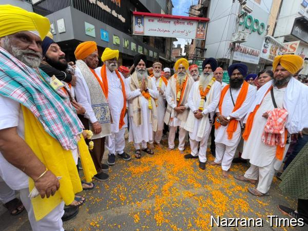 ਅਸਾਮ ਤੋਂ ਆਰੰਭ ਹੋਏ ਸ਼ਹੀਦੀ ਨਗਰ ਕੀਰਤਨ ਦਾ ਪੂਨੇ ਦੀਆਂ ਸੰਗਤਾਂ ਵੱਲੋਂ ਭਰਵਾਂ ਸਵਾਗਤ