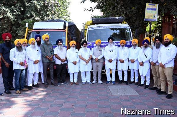 ਸ਼੍ਰੋਮਣੀ ਕਮੇਟੀ ਪ੍ਰਧਾਨ ਨੇ ਹੜ੍ਹ ਪੀੜਤਾਂ ਲਈ ਰਾਹਤ ਸਮੱਗਰੀ ਤੇ ਤਿੰਨ ਟਰੱਕ ਕੀਤੇ ਰਵਾਨਾ