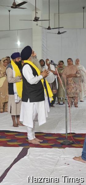 ਭਾਰਤੀ ਕਿਸਾਨ ਯੂਨੀਅਨ ਏਕਤਾ ਸਿੱਧੂਪੁਰ ਦੇ ਬਲਾਕ ਪ੍ਰਧਾਨ ਦਲਜੀਤ ਸਿੰਘ ਖਾਲਸਾ ਜੀ ਦੇ ਮਾਤਾ ਜੀ ਸ੍ਵ: ਸੁਰਜੀਤ ਕੌਰ ਜੀ ਦੀ ਅੰਤਿਮ ਅਰਦਾਸ ਮੌਕੇ ਵੱਖ - ਵੱਖ ਕਿਸਾਨ ਜੱਥੇਬੰਦਿਆਂ ਦੇ ਆਗੂਆਂ ਪਹੁੰਚ ਸ਼ਰਦਾ ਦੇ ਫੁੱਲ ਭੇਟ ਕੀਤੇ