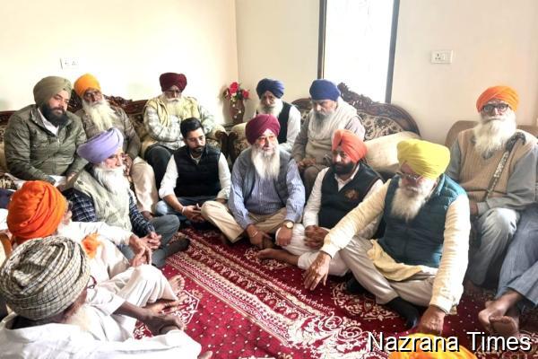 ਫ਼ਤਿਹਾਬਾਦ ਵਿਖੇ ਸਾਬਕਾ ਸਰਪੰਚ ਭਿੰਦਾ ਦੇ ਪਰਿਵਾਰ ਨਾਲ ਦੁੱਖ ਵੰਡਾਉਣ ਪੁੱਜੇ ਬ੍ਰਹਮਪੁਰਾ ਤੇ ਜਹਾਂਗੀਰ