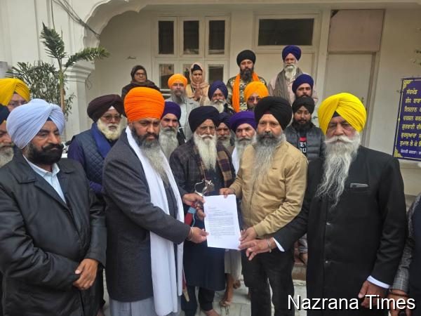 ਪੰਥਕ ਜਥੇਬੰਦੀਆਂ ਨੇ ਅਕਾਲ ਤਖ਼ਤ ਸਾਹਿਬ ਸਕੱਤਰੇਤ ਸੌਂਪਿਆ ਪੱਤਰ, 328 ਸਰੂਪਾਂ 'ਤੇ ਸਿਆਸਤ ਕਰਨ ਵਾਲੇ ਬਾਦਲਾਂ, ਕਾਂਗਰਸੀਆਂ ਤੇ ਆਪ ਵਾਲਿਆਂ 'ਤੇ ਹੋਵੇ ਕਾਰਵਾਈ
