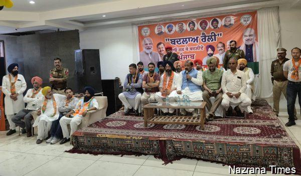ਮੋਗਾ ਵਿੱਚ ਹੋਣ ਵਾਲੀ ਭਾਜਪਾ ਦੀ “ਬਦਲਾਅ ਰੈਲੀ” ਨੂੰ ਲੈ ਕੇ ਤਰਨਤਾਰਨ ਵਿੱਚ ਅਹਿਮ ਬੈਠਕ-ਤਿਆਰੀਆਂ ਦਾ ਲਿਆ ਜਾਇਜ਼ਾ