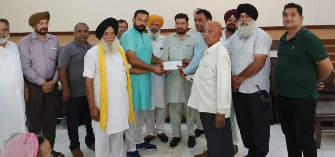 ਪਿੰਡ ਚਾੜ੍ਹਕੇ  ਵਾਸੀਆਂ ਨੇ ਗਰਾਂਟ  ਮਿਲਣ ਤੇ ਚੌਧਰੀ ਸੁਰਿੰਦਰ ਸਿੰਘ ਐਮ.ਐਲ. ਏ ਦਾ ਧੰਨਵਾਦ ਕੀਤਾ 
