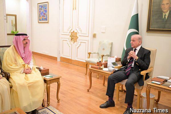 PM Shehbaz Hosts High-Level Meetings to De-escalate Regional Tensions