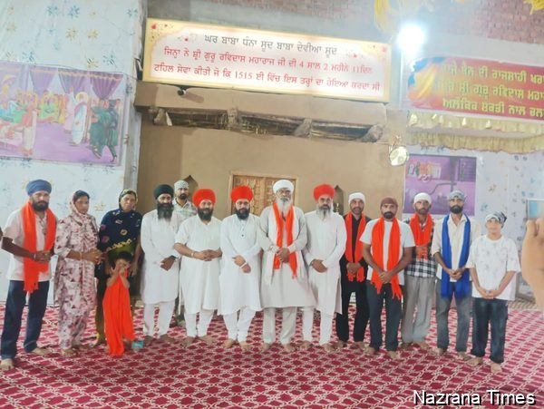 ਸ੍ਰੀ ਗੁਰੂ ਰਵਿਦਾਸ ਮਹਾਰਾਜ ਜੀ ਦੇ 650ਵੇਂ ਪ੍ਰਕਾਸ਼ ਪੁਰਬ ਨੂੰ ਸਮਰਪਿਤ ਪਿੰਡ ਚੱਕ ਸਾਹਬੂ ਦੀਆਂ ਸੰਗਤਾਂ ਨੇ ਜਲੇਬੀਆਂ ਦਾ ਲੰਗਰ ਲਗਾਇਆ