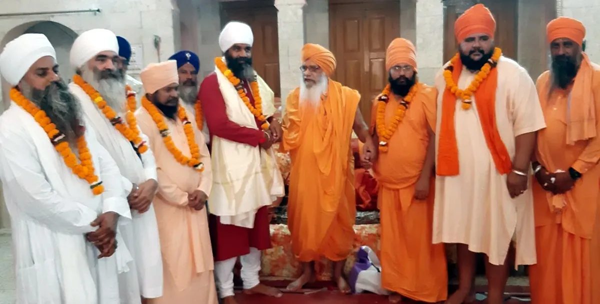 ਪੰਚਾਇਤੀ ਨਿਰਮਲ ਅਖਾੜਾ ਹਰਿਦੁਆਰ ਵੱਲੋਂ ਬਾਬਾ ਇਕਬਾਲ ਸਿੰਘ ਸਨਮਾਨਿਤ