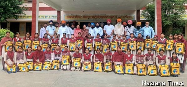ਸਿੱਖਿਆ ਕ੍ਰਾਂਤੀ ਮੁਹਿੰਮ ਤਹਿਤ ਸਰਕਾਰੀ ਸਕੂਲ ਚੋਹਲਾ ਸਾਹਿਬ ਦੇ ਵਿਦਿਆਰਥੀਆਂ ਨੂੰ ਵੰਡੇ ਸਕੂਲ ਬੈਗ