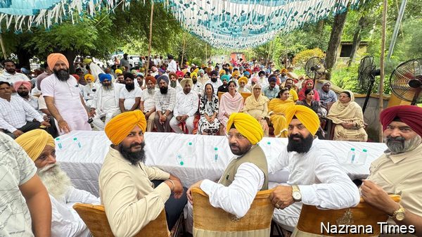 ਰੰਗਲਾ ਪੰਜਾਬ ਯੋਜਨਾ ਤਹਿਤ ਬਲਾਕ ਤਰਸਿੱਕਾ ਦੀਆਂ 52 ਪੰਚਾਇਤਾਂ ਨੂੰ 5 ਕਰੋੜ ਰੁਪਏ ਦੀ ਗ੍ਰਾਂਟ ਦੇ ਚੈੱਕ ਤਕਸੀਮ