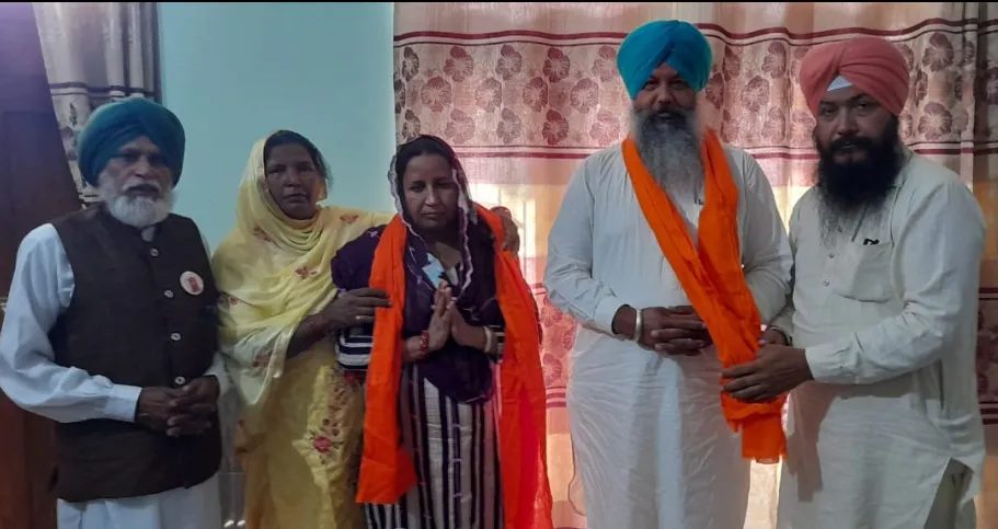 ਵਿਧਾਇਕ ਦਰਸਨ ਸਿੰਘ ਬਰਾੜ ਨੂੰ ਵੱਡਾ ਝਟਕਾ,ਸਾਥੀ ਹਰਜਿੰਦਰ ਸਿੰਘ ਬਰਾੜ ਕਾਂਗਰਸ ਛੱਡ  ਲੋਕ ਇਨਸਾਫ ਪਾਰਟੀ 'ਚ ਹੋਏ ਸਾਮਲ