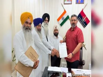 ਸ੍ਰੀ ਦਰਬਾਰ ਸਾਹਿਬ ਦੇ ਪ੍ਰਬੰਧਕਾਂ ਵੱਲੋਂ ਵਿਧਾਇਕ ਮਨਵਿੰਦਰ ਸਿੰਘ ਗਿਆਸਪੁਰਾ ਵਿਰੁੱਧ ਪੁਲਿਸ ਕਮਿਸ਼ਨਰ ਨੂੰ ਸ਼ਿਕਾਇਤ