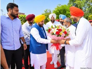 ਆਮ ਆਦਮੀ ਪਾਰਟੀ ਦੀ ਸਰਕਾਰ ਸਿੱਖਿਆ ਦਾ ਚੱਕ ਰਹੀ ਹੈ ਮਿਆਰ-ਪੱਡਾ