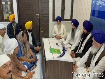 Jathedar Gargajj raises issue of release of Prof Devinderpal Singh Bhullar with Delhi CM Singh