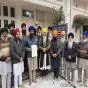 ਸਿੱਖ ਜਾਗ੍ਰਿਤੀ ਲਹਿਰ ਵੱਲੋਂ ਲਾਪਤਾ ਸਰੂਪਾਂ ਦੇ ਸੰਬੰਧ 'ਚ ਦੋਸ਼ੀਆਂ ਖ਼ਿਲਾਫ਼ ਕਾਨੂੰਨੀ ਕਾਰਵਾਈ ਲਈ ਜਥੇਦਾਰ ਨੂੰ ਸੌਂਪਿਆ ਮੰਗ ਪੱਤਰ