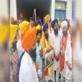 ਮੀਰੀ ਪੀਰੀ ਖਾਲਸਾ ਮਾਰਚ ਦਾ ਪਿੰਡ ਜਬੋਵਾਲ ਗੁਰਦੁਆਰਾ ਸੰਤਸਰ ਪਹੁੰਚਣ ਤੇ ਸਿਖ ਸੰਗਤ ਵੱਲੋਂ ਫੁਲਾਂ ਦੀ ਵਰਖਾ ਕਰਕੇ ਭਰਪੂਰ ਸਵਾਗਤ ਕੀਤਾ ਗਿਆ।