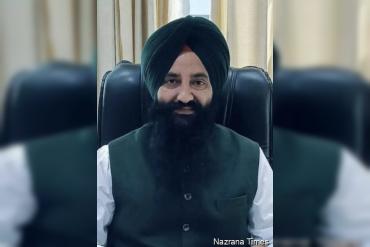 आम आदमी पार्टी में इस्तीफों की झड़ी