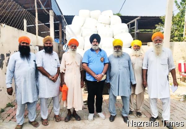 ਸਰਬੱਤ ਦਾ ਭਲਾ ਟਰੱਸਟ ਨੇ ਸਰਹੱਦੀ ਪਿੰਡਾਂ 'ਚ 20 ਟਨ ਪਸ਼ੂ-ਚਾਰਾ ਵੰਡਿਆ